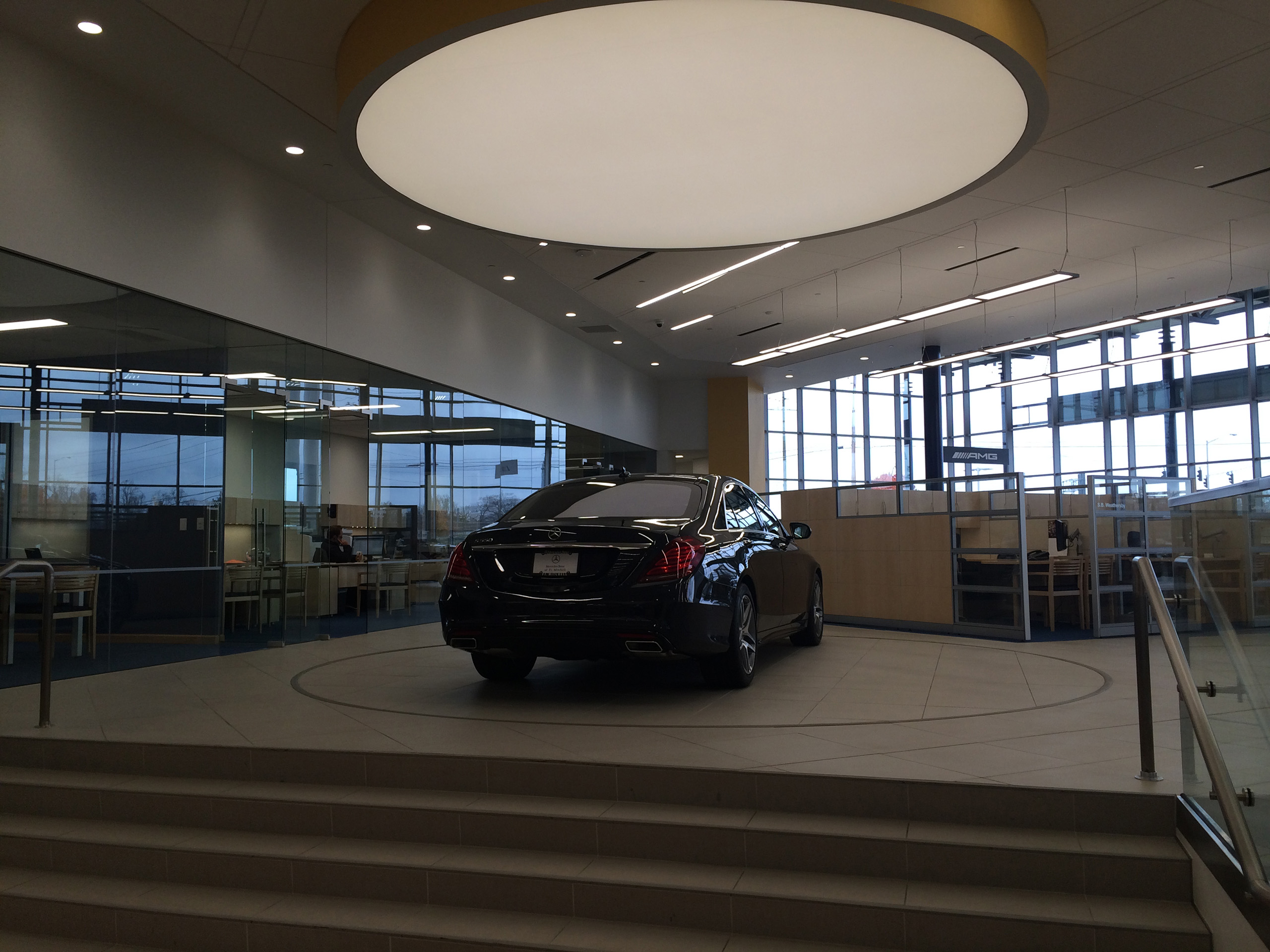 Motorstreet 360 Studio Booth 4